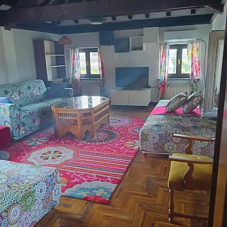 Hala' House Apartamento Castelletto sopra Ticino
