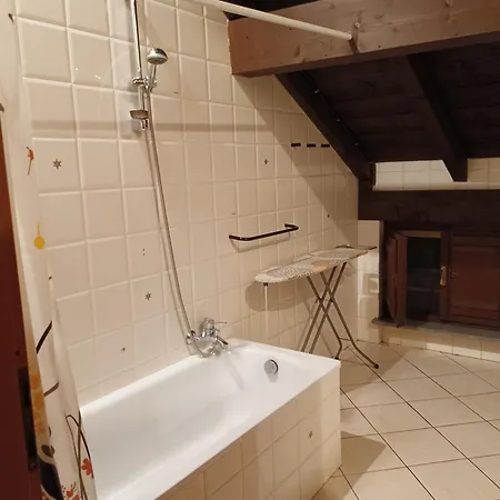 Hala' House * Castelletto sopra Ticino